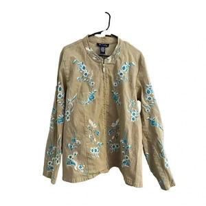 Denim And Company Size Large Embroidered Blue and White Floral on Beige Zip Up